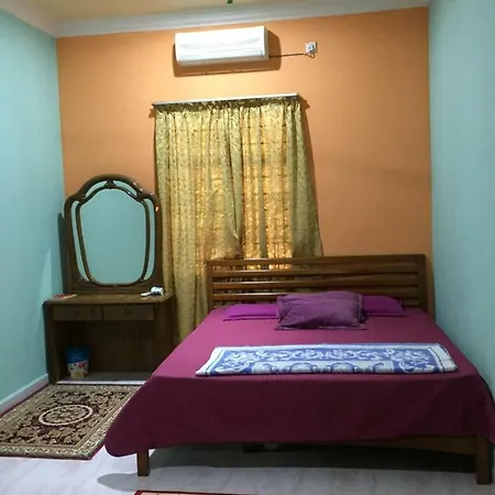 Al Islah Homestay Kampung Kuala Besut Exterior photo