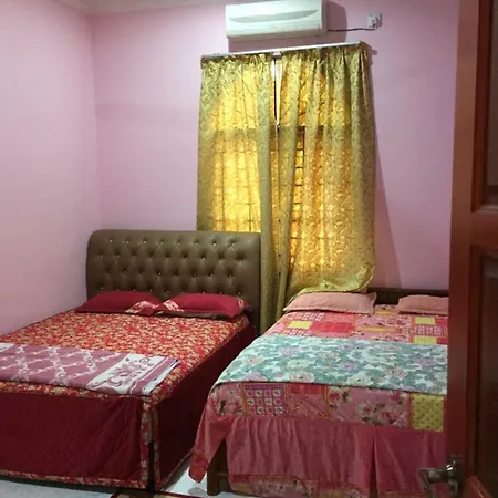 Al Islah Homestay Kampung Kuala Besut Exterior photo